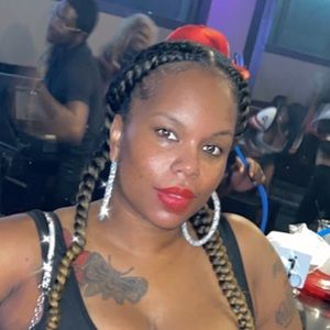 Meet your Posher, Carlisha